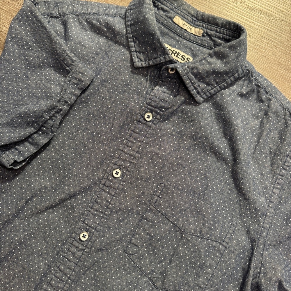 Express Shirt Mens Medium Blue Polka Dot Cotton Fitted Short Sleeve Minimalist
